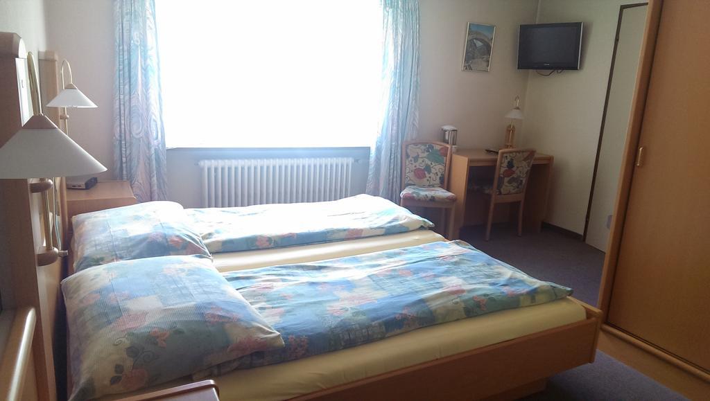 Hotel Frohsinn Erstfeld Chambre photo